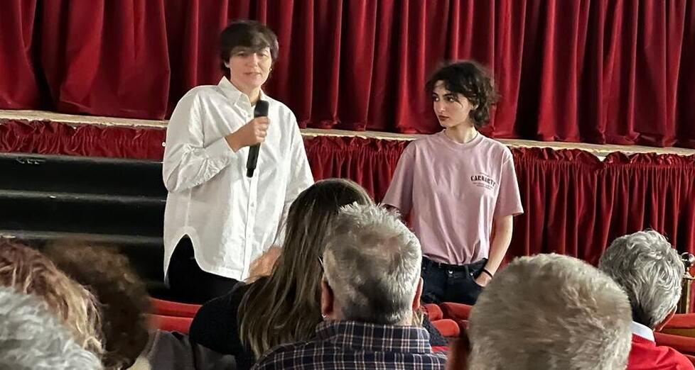 
	Da sinistra Sara Petraglia e Tecla Insolia rispondono alle domande del pubblico&nbsp;

