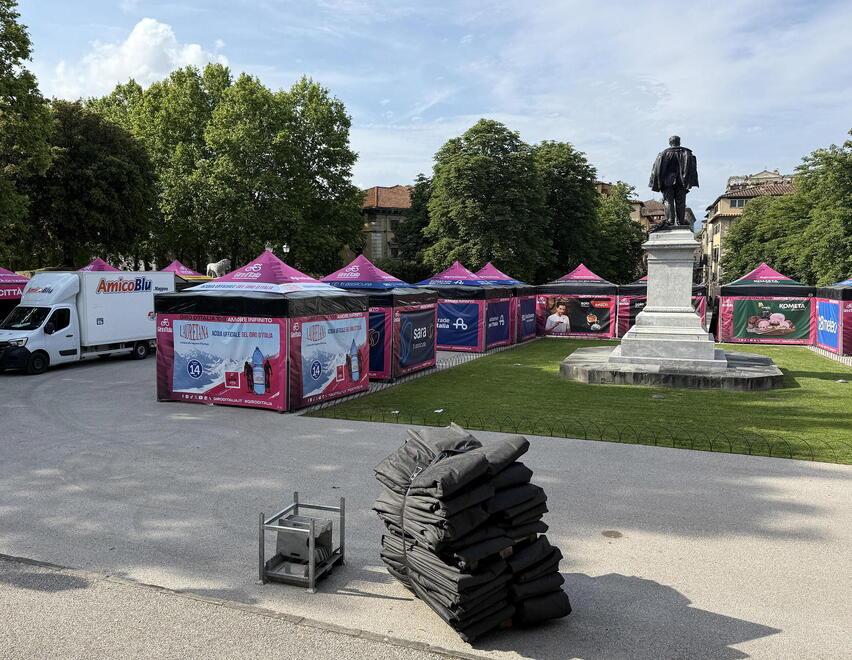 
	I preparativi&nbsp;in citt&agrave; (foto&nbsp;Nucci)

