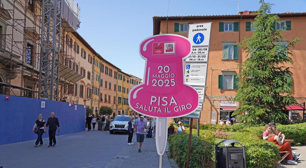 
	Il Giro d'Italia fa tappa a Pisa (foto Stick)

