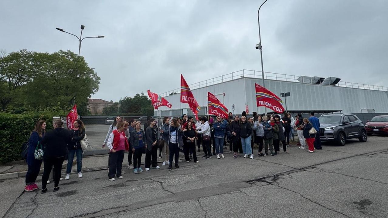 Sciopero contro Max Mara alla Manifattura San Maurizio