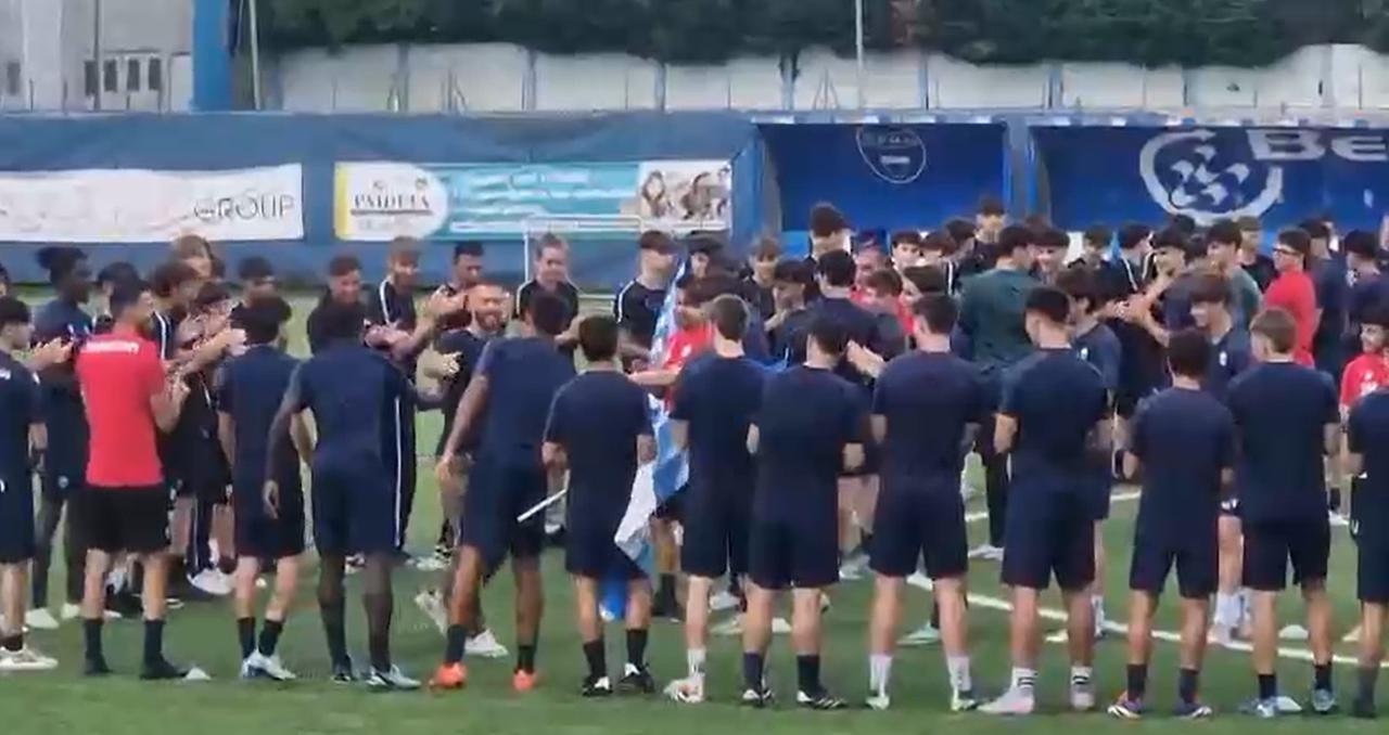 Spal, sulle orme di un bomber. L’abbraccio del settore giovanile ad Antenucci per il ritiro