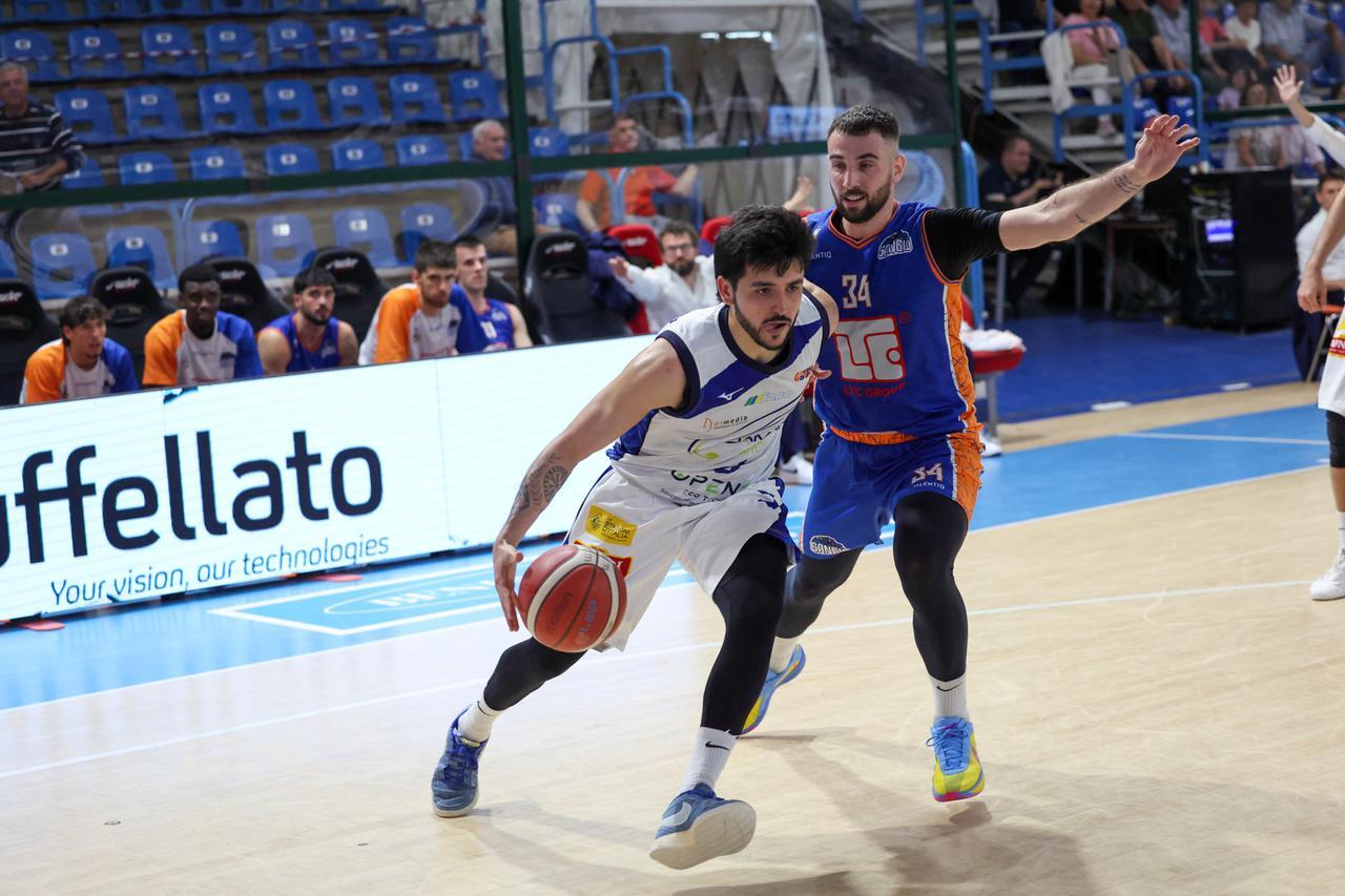 Un overtime argentino, l’Adamant va in finale