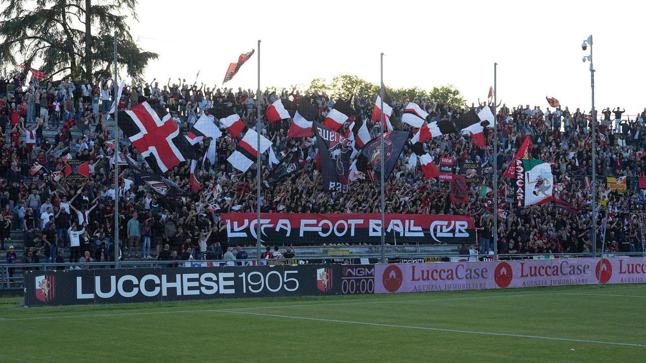 I tifosi della Lucchese