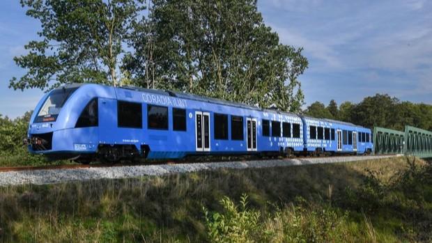 Treno a idrogeno per l’aeroporto, via libera dalla Regione