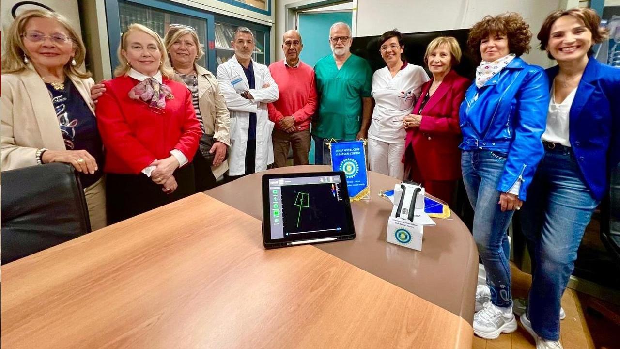 Donato un ecografo portatile alla Chirurgia toracica dell’Aou di Sassari