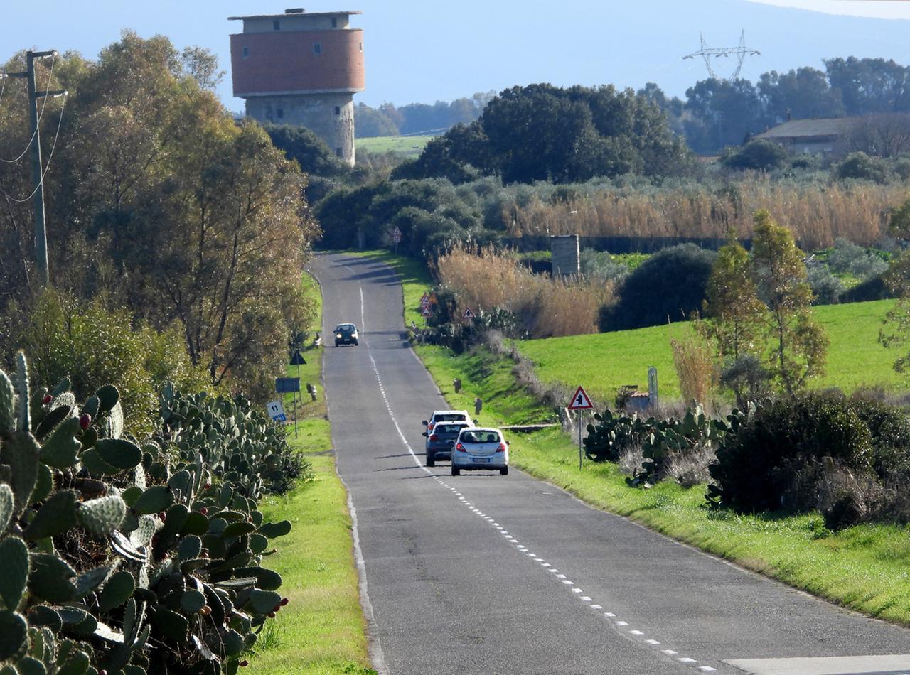 La strada provinciale che collega Tramatza e Milis