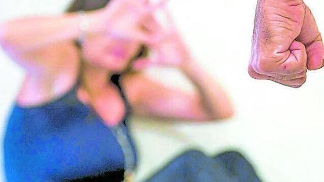 «Ti sventro e ti tolgo il bimbo»: violenze sulla ex, lui patteggia<br>