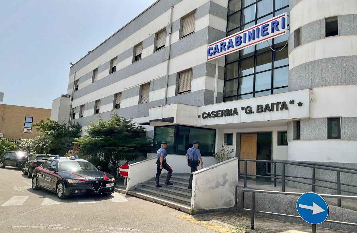 Un chilo di cocaina spacciato in quattro mesi: due arresti