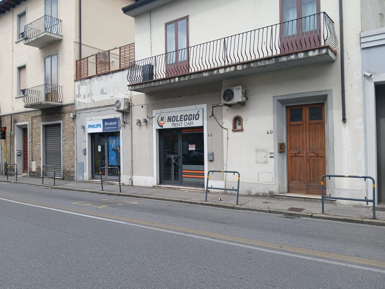 
	L'autonoleggio ora chiuso in via Valentini

