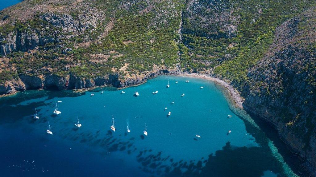 Capraia, premio letterario internazionale del mare Piero Ottone: ecco i sei finalisti