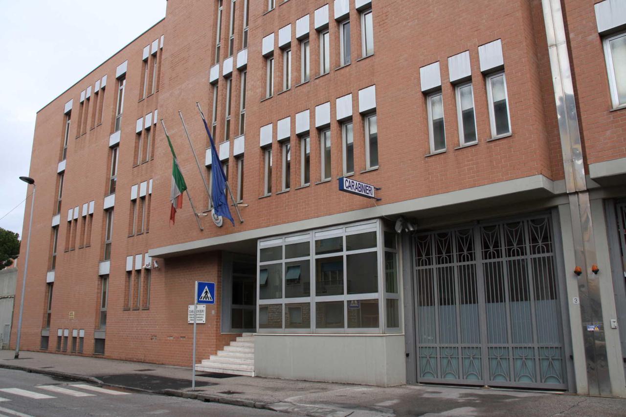 
	Il comando provinciale dei carabinieri di Livorno (foto d'archivio)

