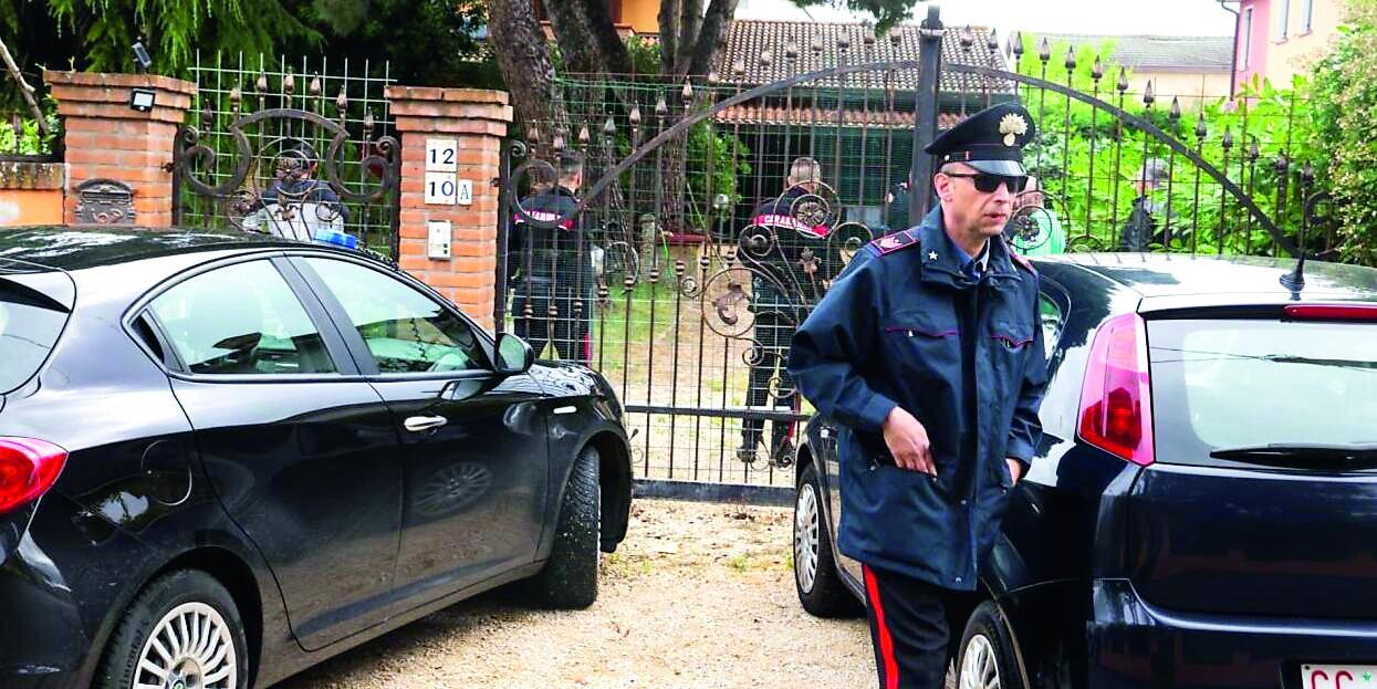 Porto Viro, cadavere trovato in strada: è giallo