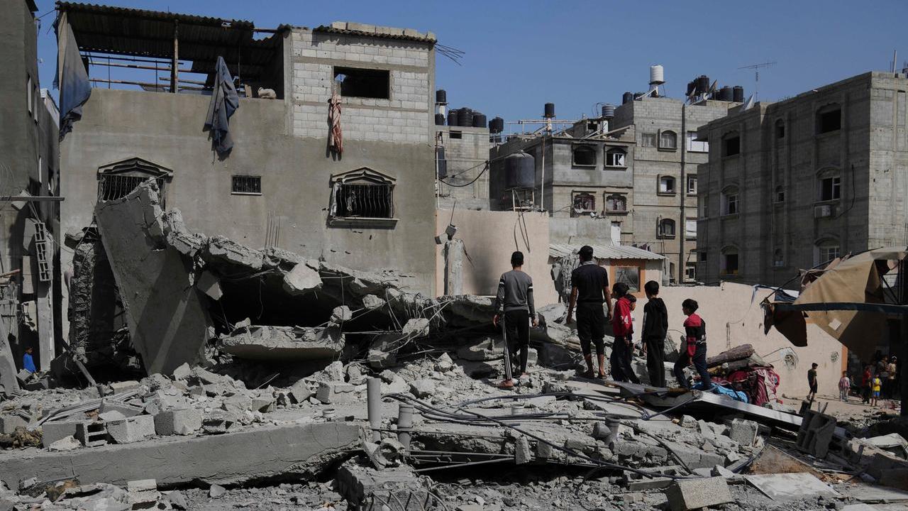 Uno straccetto bianco per la pace in Palestina. Il gesto che parte dalla “Govoni” di Ferrara