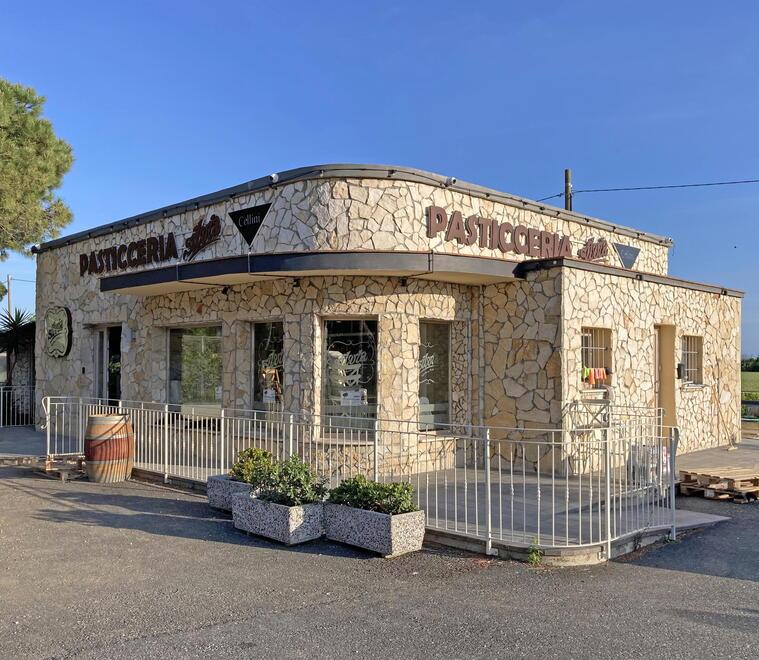 
	La nuova pasticceria

