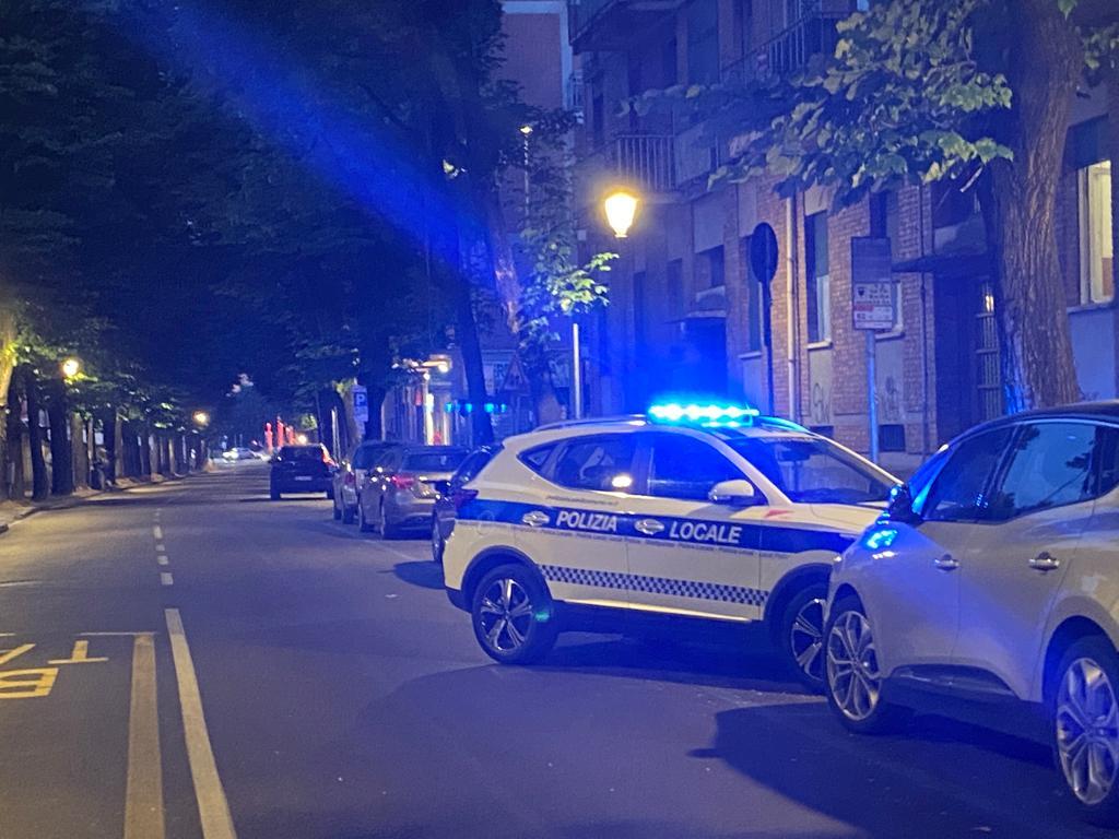 In via Adua auto pirata travolge pedone e fugge