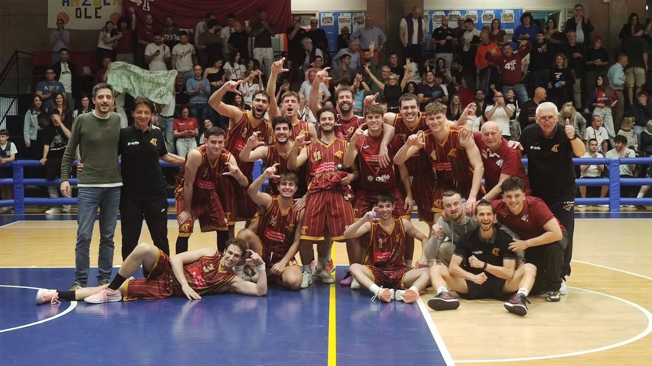 Despar 4 Torri promossa in serie C, doppia vittoria da sballo