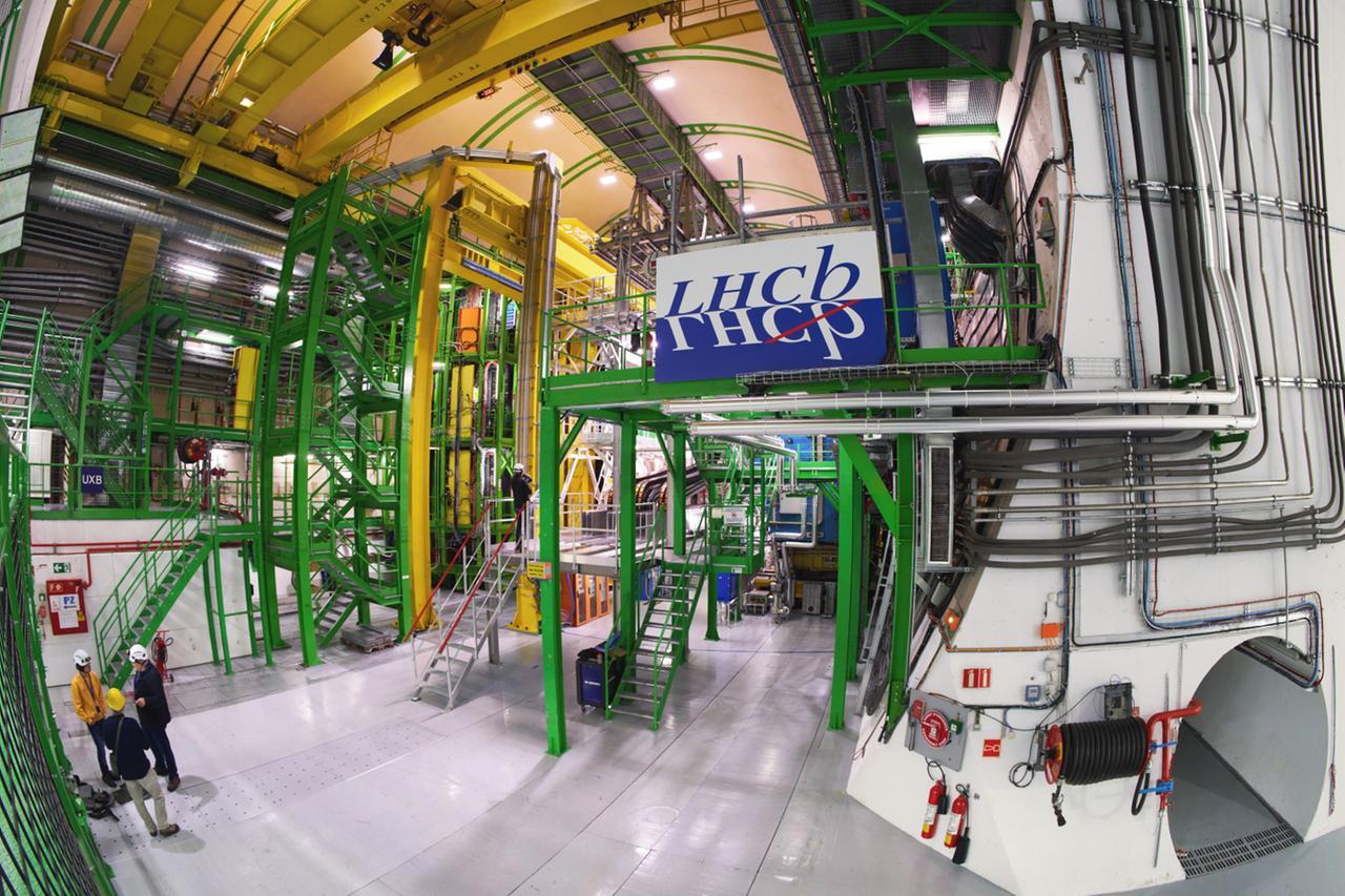 Fisici ferraresi premiati per le ricerche al Cern di Ginevra