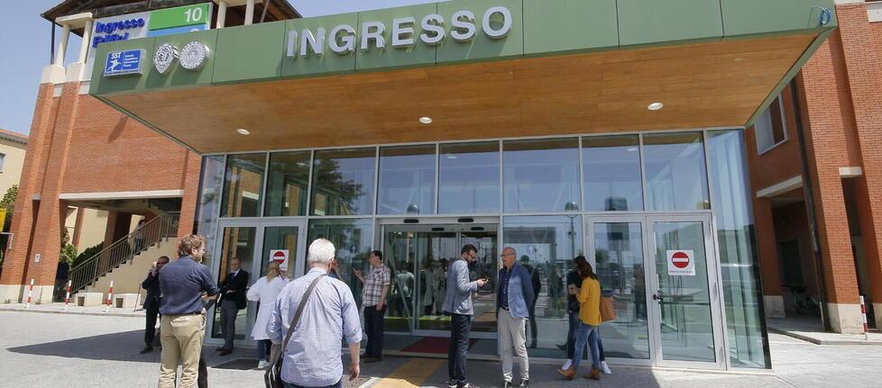 Uno degli accessi di Cisanello a Pisa