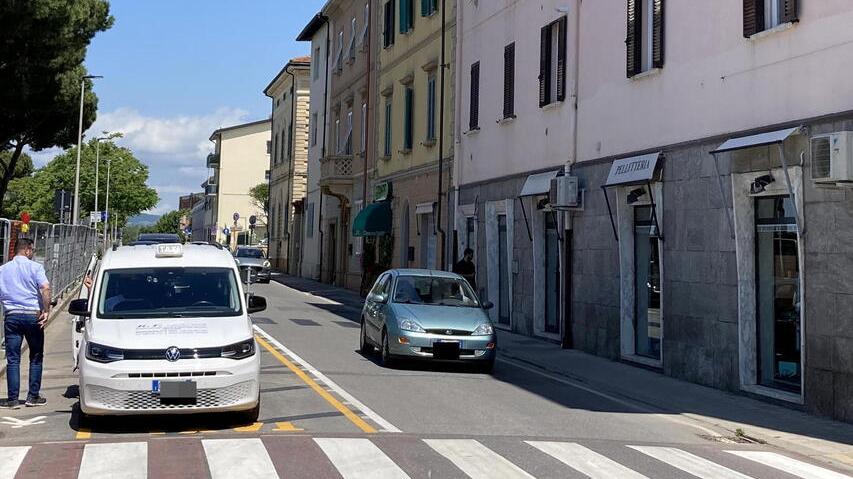 Taxi a Cecina, turni più lunghi d’estate: «Ma 5 licenze non bastano»<br type="_moz" />