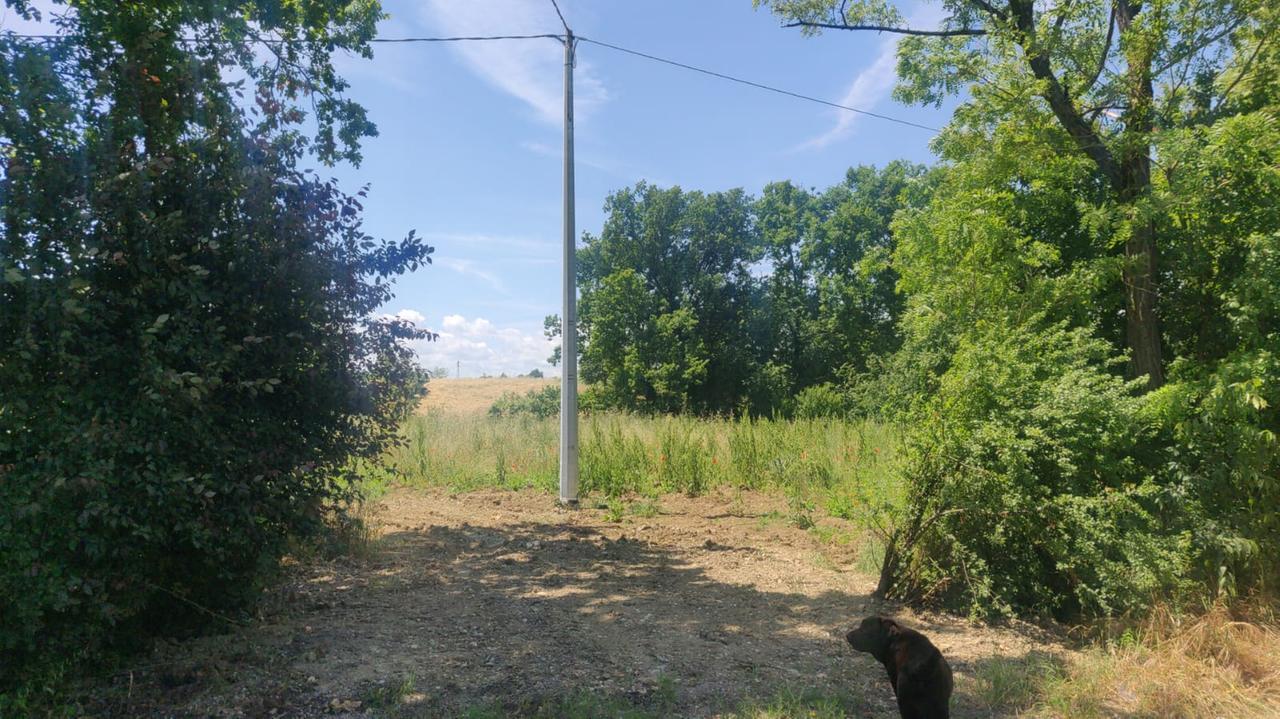 Reggio Emilia, spunta un’antenna a San Rigo, residenti infuriati: «Il Comune non ci ha avvisato»