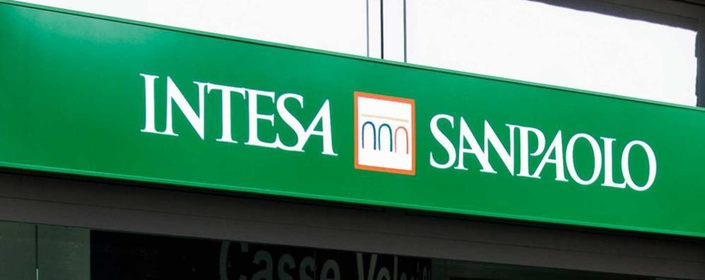 Intesa San Paolo chiude e accorpa filiali nel nord Sardegna, l’allarme dei sindacati