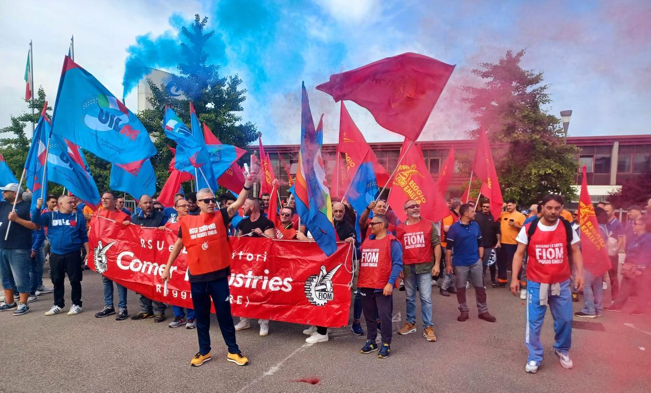 Sciopero contro Comer Industries: «I lavoratori si sentono presi in giro»