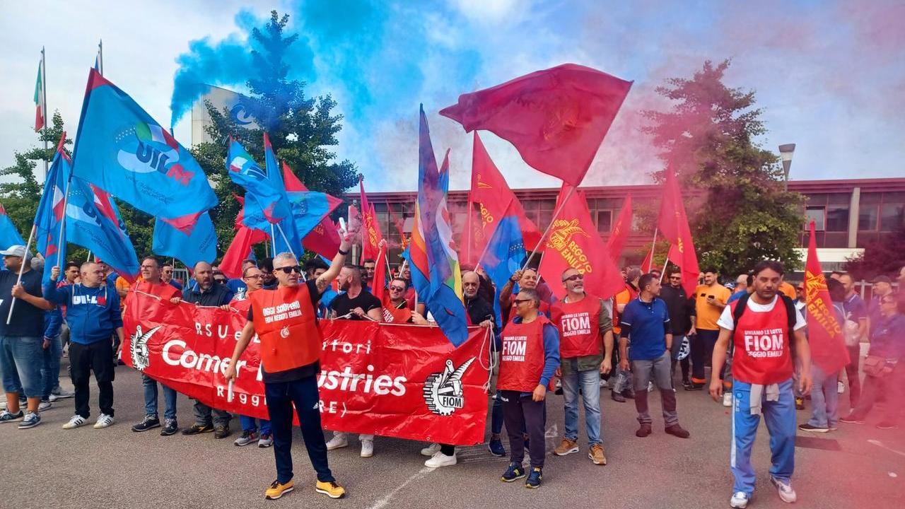 Sciopero contro Comer Industries: «I lavoratori si sentono presi in giro»