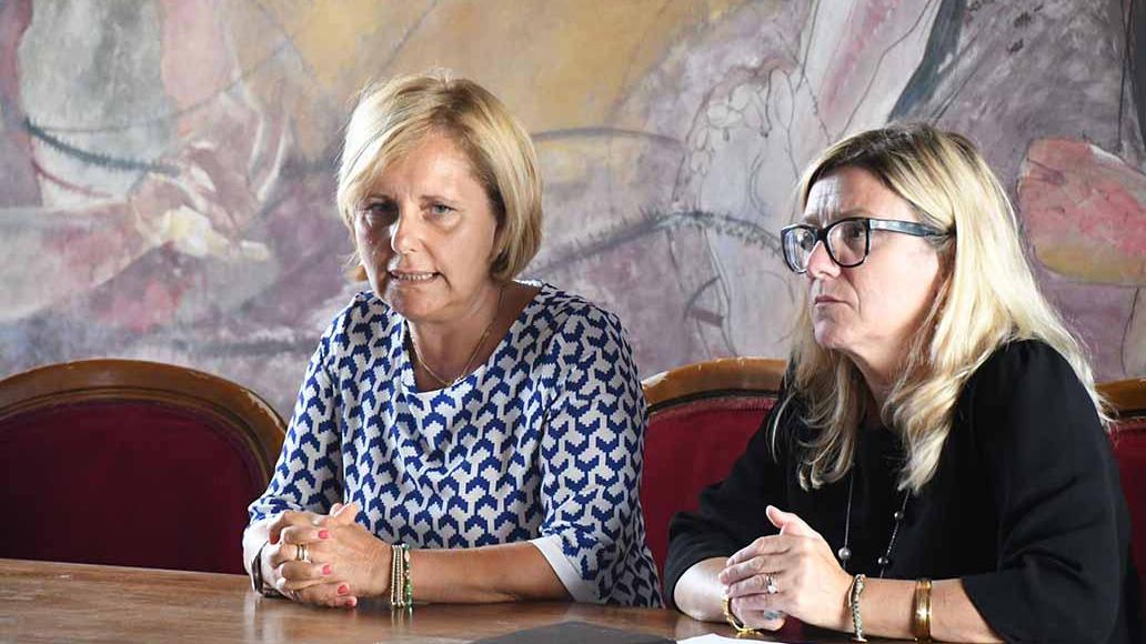 La sindaca con l'assessora Guadagni