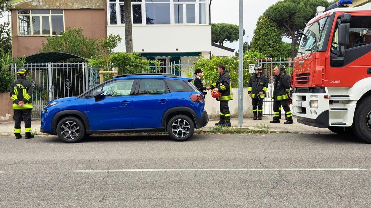 Cade dall’impalcatura e muore. Tragedia a Lido Nazioni