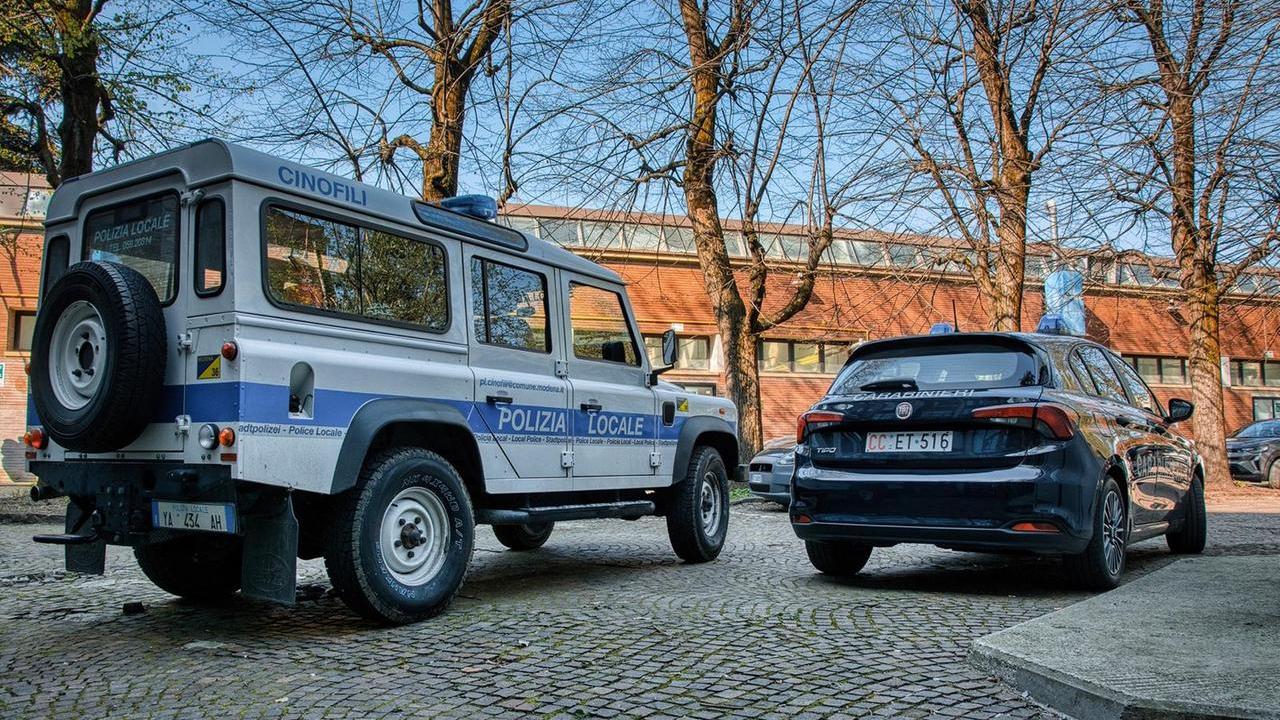 L'operazione è stata condotta da carabinieri e agenti della Polizia Locale