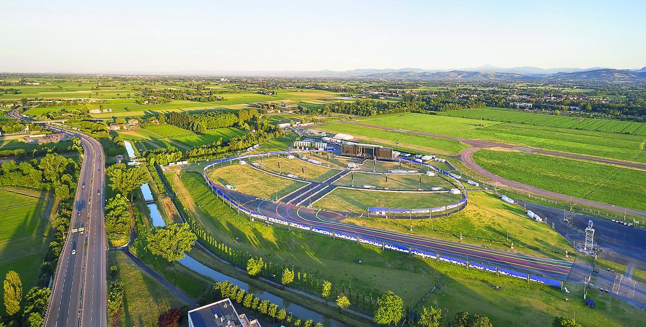 Pinguini e Ligabue alla Rcf Arena: chiesti venti giorni di prove
