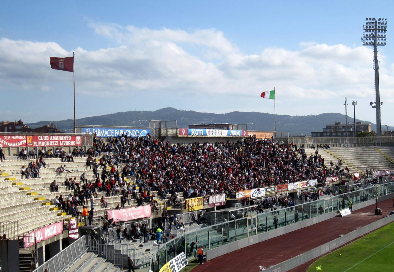 
	La curva labronica (foto d'archivio)

