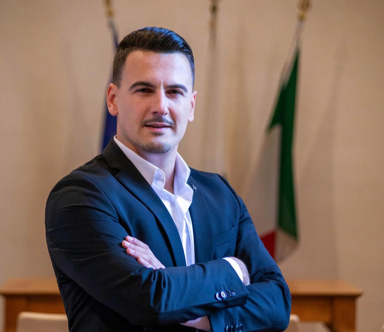 
	Il consigliere comunale Claudiu Stanasel

