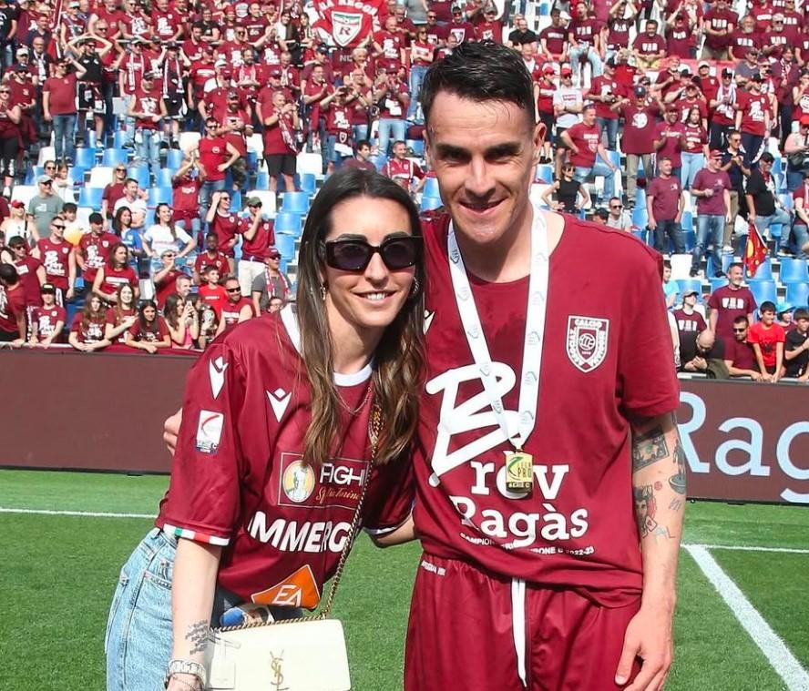 
	Luca Cigarini con la moglie Francesca

