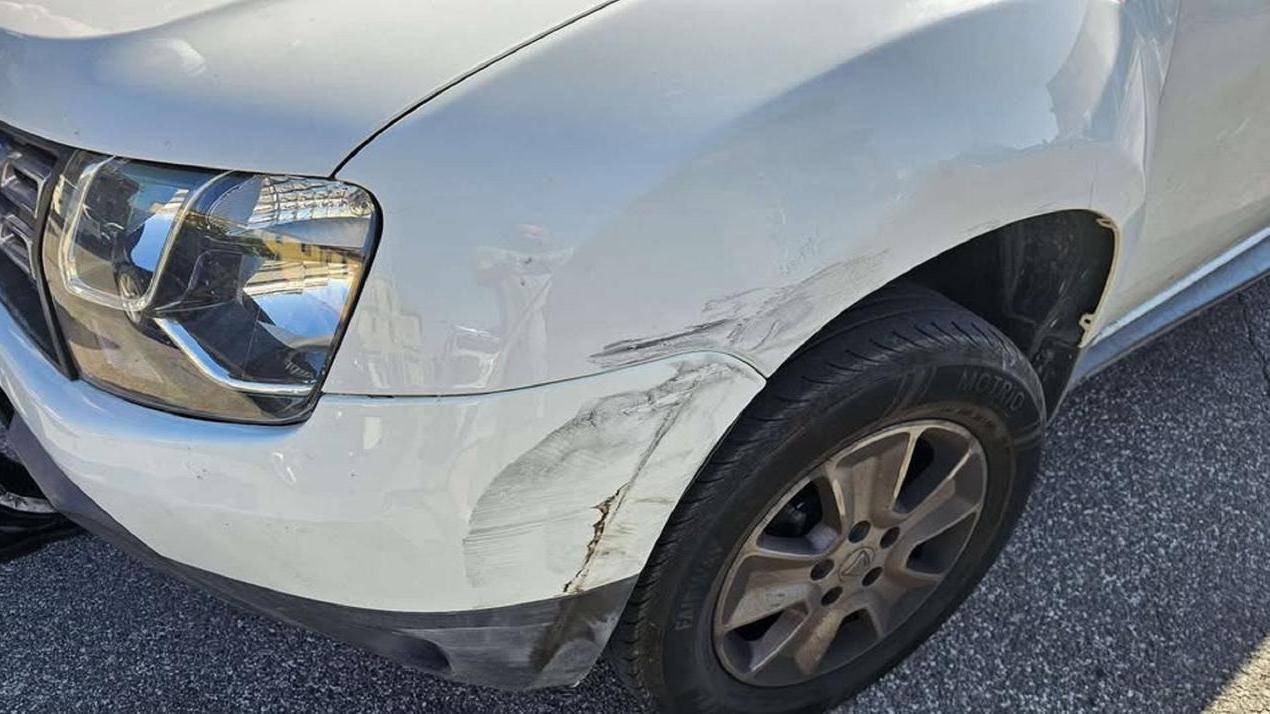 Una delle due macchine danneggiate