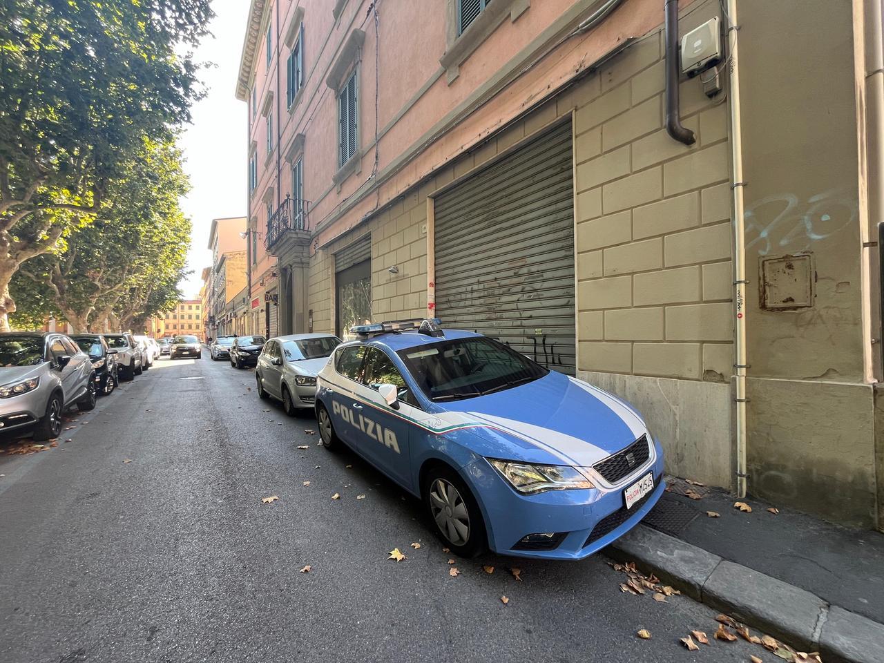 
	Una volante della polizia di Stato in piazza XX Settembre (foto d&rsquo;archivio)

