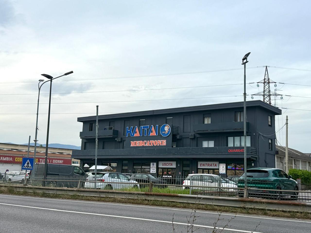 
	Il parcheggio del Katai Mercatone

