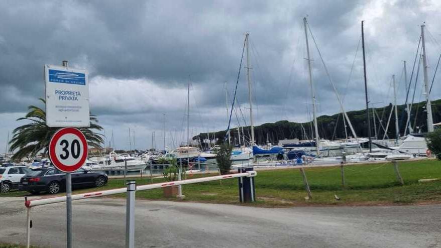Porto di Cecina, sospeso il concordato: accolta la richiesta di Sales. Dure le reazioni
