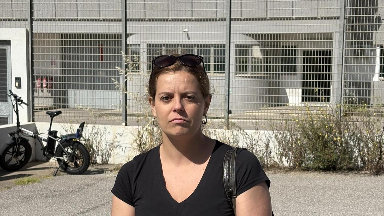 Macomer, Ilaria Salis entra nel Cpr: ispezione a sorpresa nel centro rimpatri