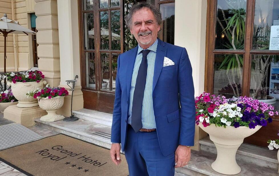 Il direttore del Gran Hotel Royal di Viareggio: «Cinquant’anni in albergo: così è cambiato il turismo»<br>
