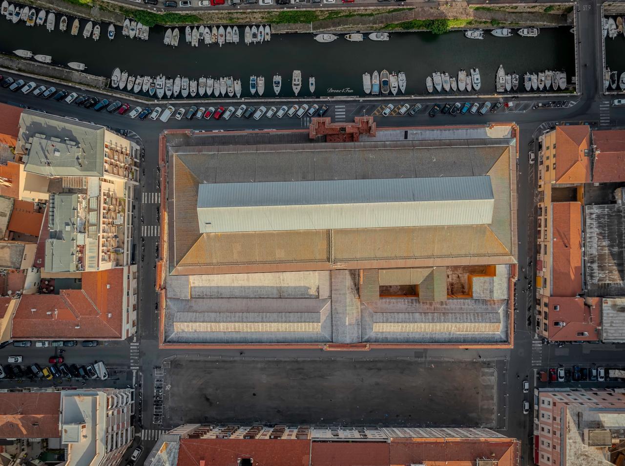 Gli occhi di Livorno sopra il Mercato Centrale. Grazie a Marc Saylon