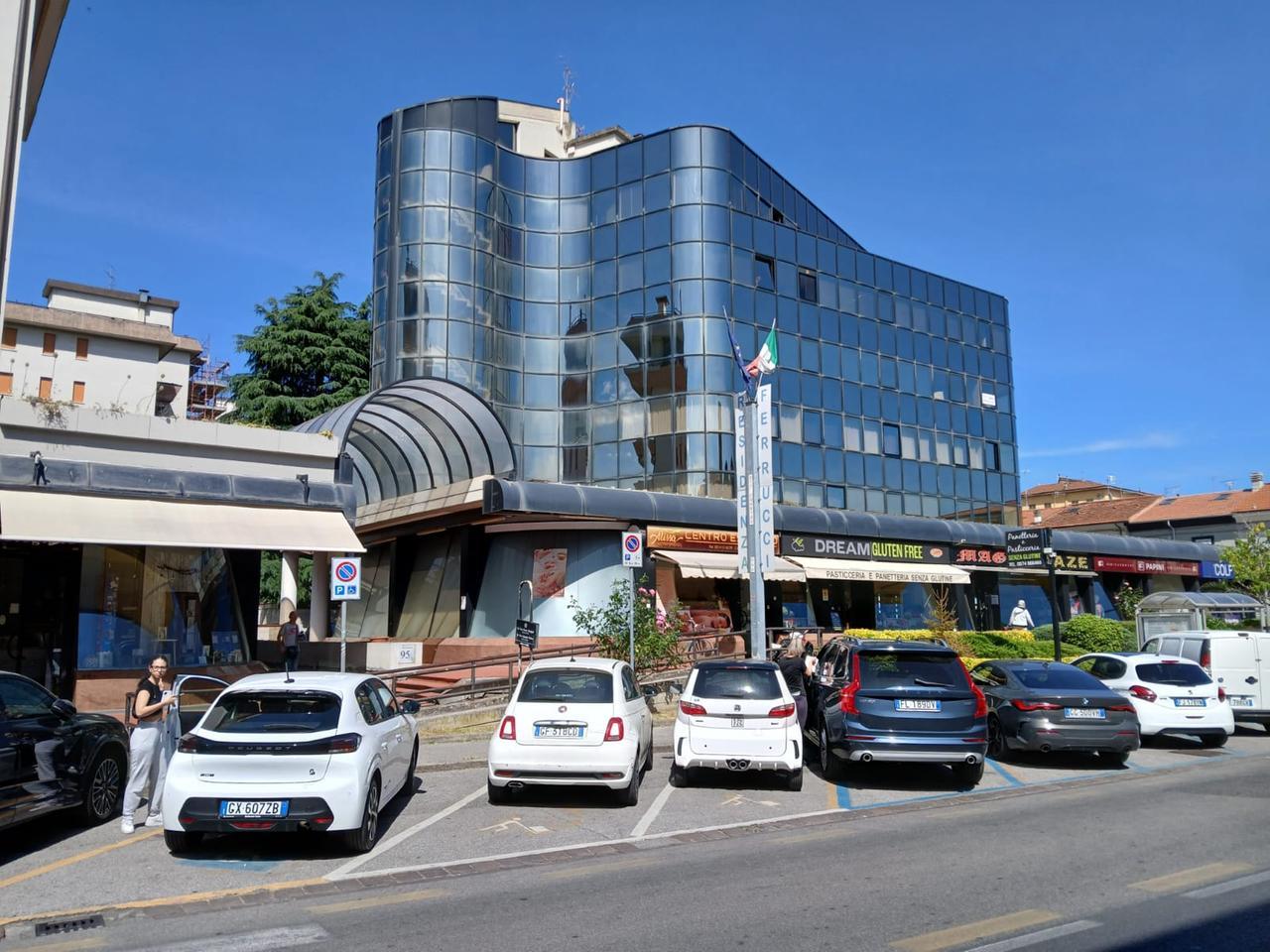 
	Il residence di via Ferrucci dove alloggiava la trentenne romena

