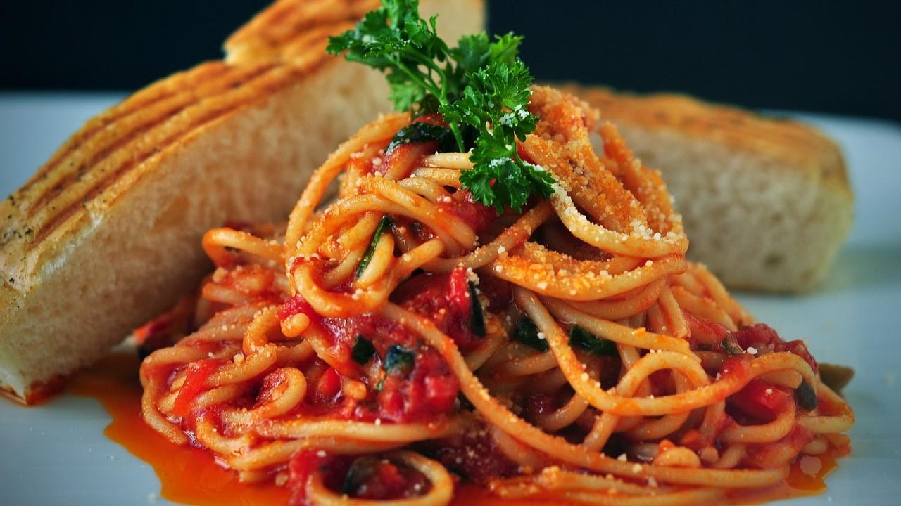 Pasta, pane e latte, aumenti choc: a Sassari e Cagliari i prezzi più alti d’Italia- TUTTI I NUMERI