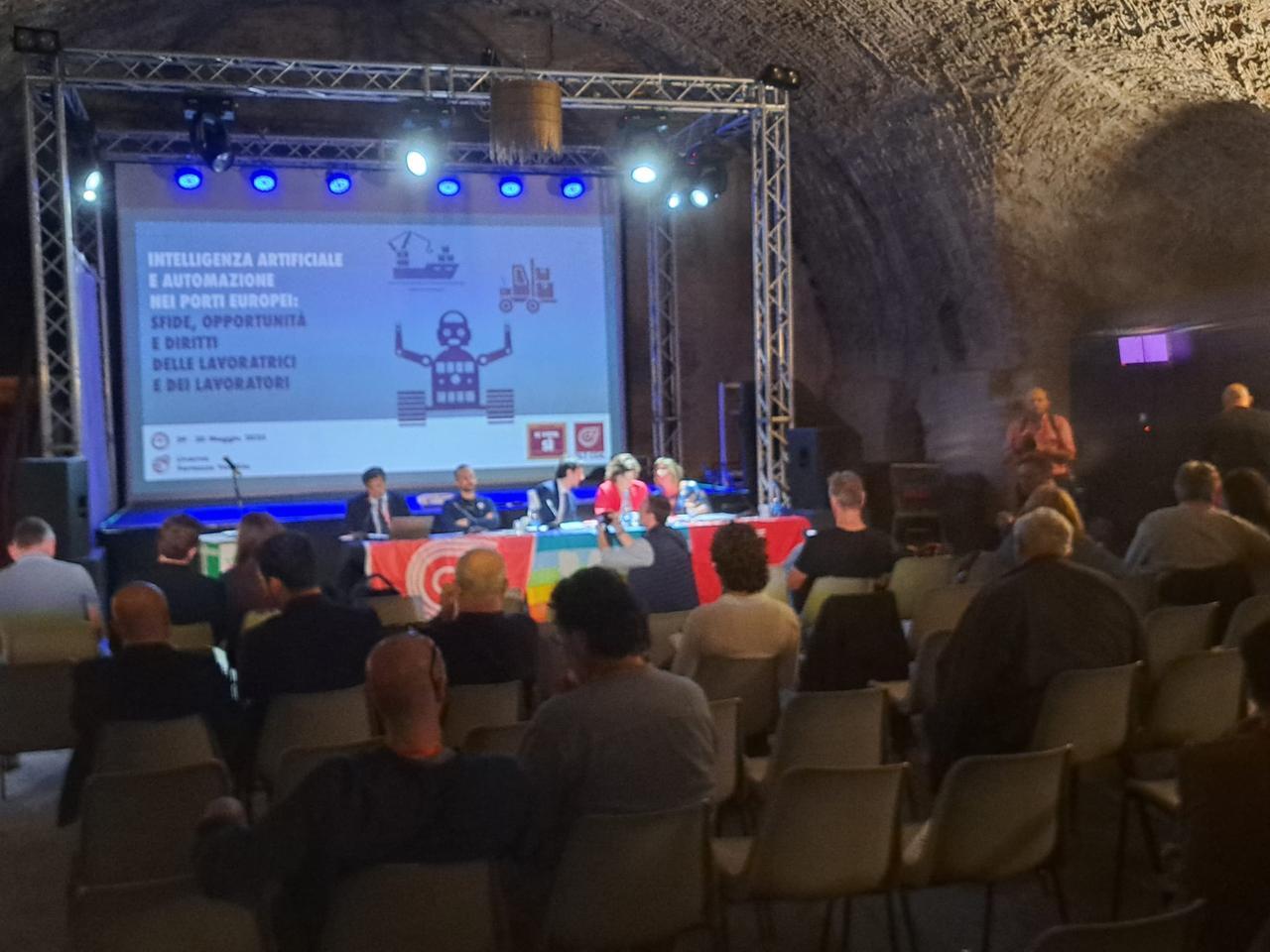 AI e automazione nei porti europei: il futuro del lavoro si decide a Livorno