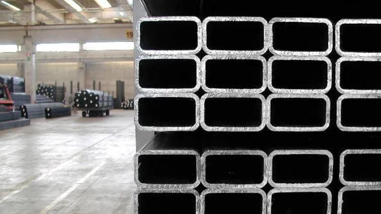 La Padana Tubi solida come l’acciaio: un miliardo di ricavi e nessuna vetrina social