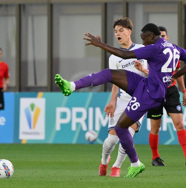 
	Nda Konan Kouadio in campo al Viola Park (foto LaPresse)

