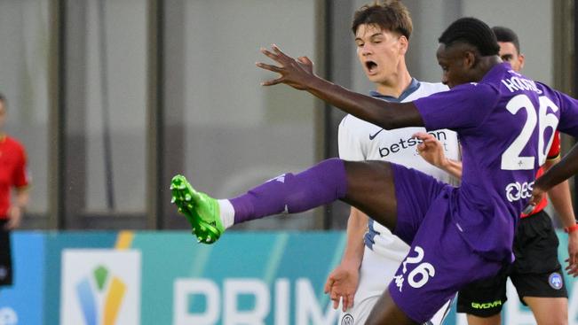 Nda Konan Kouadio in campo al Viola Park (foto LaPresse)