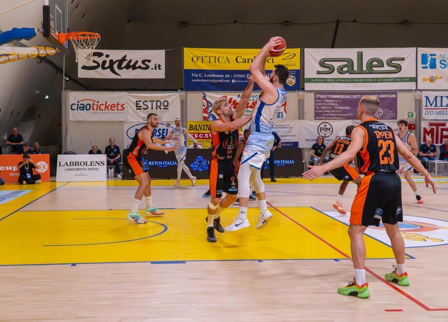 
	Klyuchnyk al tiro da sotto (foto Lorenzo Manzini)

