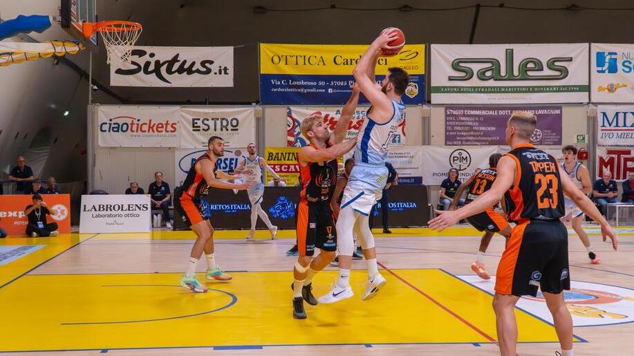 Klyuchnyk al tiro da sotto (foto Lorenzo Manzini)