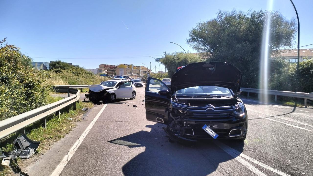 Scontro frontale a Sassari: un ferito grave